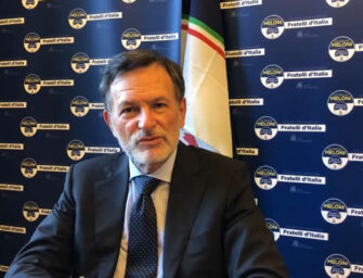 FdI chiede le dimissioni del direttore