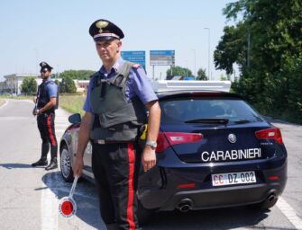 Luzzara. Per le strade del paese a folle velocità, era un 22enne ubriaco