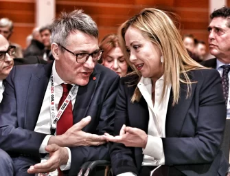 Meloni posta un video con insulti sessisti di militanti Cgil, Landini si scusa