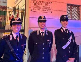Violenza sulle donne, le caserme reggiane dei carabinieri in arancione