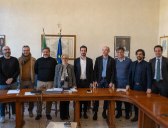 Reggio, firmato in Prefettura il protocollo per l’accoglienza dei minori non accompagnati