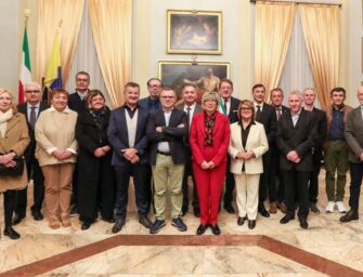 Modena, sindaco premia 17 Maestri lavoro