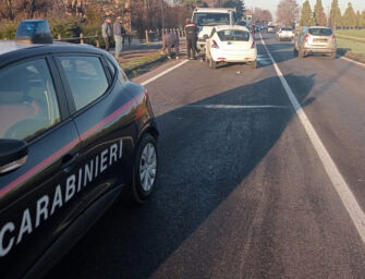 Reggio. Scontro frontale tra auto e autocarro a Masone, ferita ragazza di 25 anni
