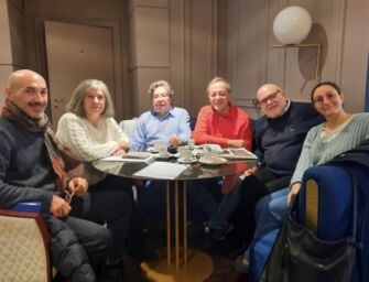 A Reggio sei comitati di cittadini uniti contro l’installazione senza regole delle antenne di telefonia