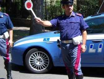 Al volante con lo smartphone: da inizio anno multati già più di mille reggiani