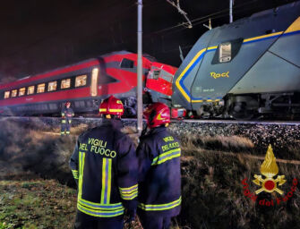 Tamponamento tra treni a Faenza: 17 feriti
