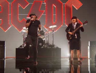 Manager a fans: usate poco i telefonini