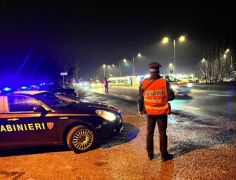 Reggio. Controlli sulle strade: 2 alla guida ubriachi e 5 con droga