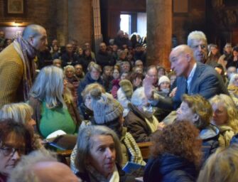 Modena, attivisti di Extinction Rebellion interrompono la messa per San Geminiano (FOTO E VIDEO)