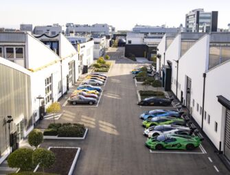 Lamborghini: 500 nuove assunzioni entro il 2026, ok al contratto integrativo