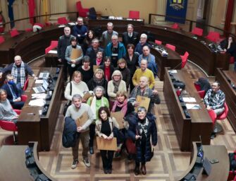 Il Consiglio comunale di Modena saluta i 43 dipendenti pensionati nel 2023
