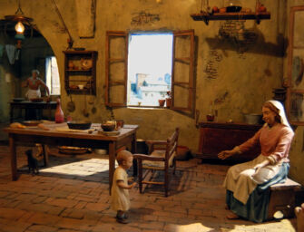 Dopo 12 anni il presepe di Beltrami finalmente restituito ai reggiani