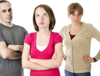 Adolescenza, a Scandiano otto incontri di gruppo per aiutare i genitori