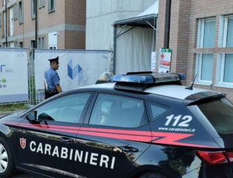 Guastalla. Danneggiano la Guardia medica e minacciano i dottori, denunciati padre e figlio