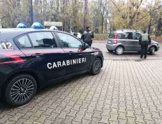 Reggio. Caserma Zucchi: ruba nell’auto, ma è ripreso dalle telecamere