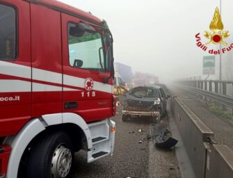 Nebbia. Incidente in A1: due morti e sei feriti