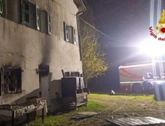 Casalgrande. Fuga di gas, esplosione in una casa: non ci sono feriti
