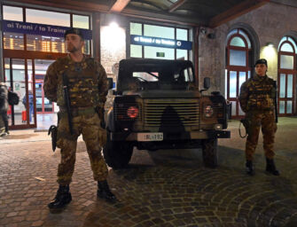 Ucciso stazione, militari trovano il ricercato