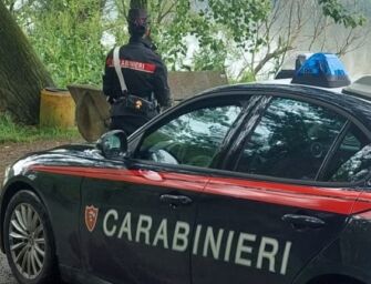 Morto con ferite al collo, c’è un arresto