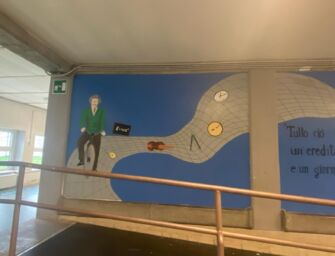 Scuola Einstein, murale per lo scienziato
