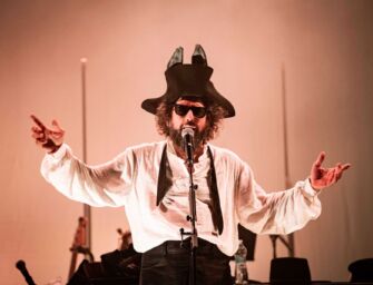 La due giorni su Ariosto con Capossela al Valli di Reggio