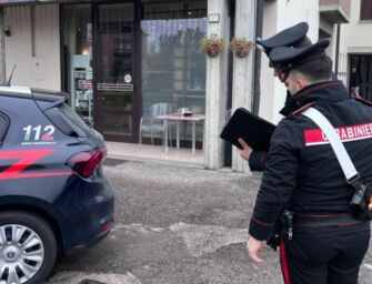 Fabbrico. Fa la spesa, le rubano il portafogli