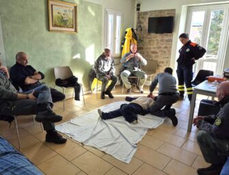 Più defibrillatori in arrivo per la Polizia provinciale di Reggio