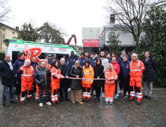 Reggio. Inaugurata l’ambulanza biancorossa: “Un orgoglio per la nostra città”