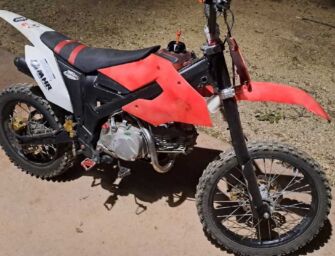 Si schianta con la moto fatta in casa un 19enne