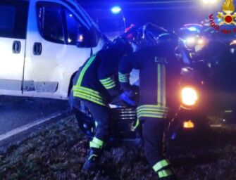 Auto contro furgone: un morto e un ferito grave a San Bartolomeo