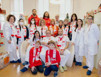 Reggio. La Unahotels in visita al reparto di Pediatria del Santa Maria