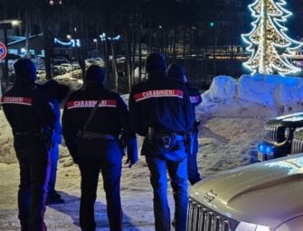 Ragazzino ferito da un petardo e 20enne preso a bottigliate nel Reggiano