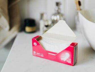 Reggio, approvata una mozione di iniziativa popolare per gli assorbenti nelle scuole