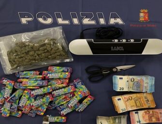 Arrestato “corriere” reggiano in Toscana: aveva 6,3 kg di hashish e marijuana in macchina
