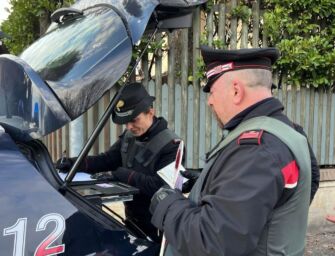 Castelnovo ne’ Monti. Spaccia cocaina vicino al supermercato, arrestato