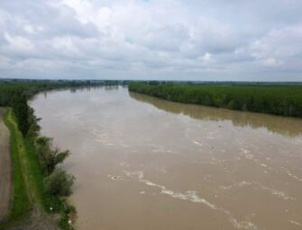 Il colmo della piena del fiume Po in transito in Emilia tra sabato e domenica