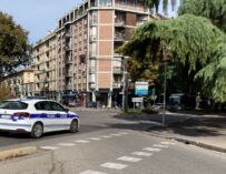 Furto notturno su un’auto in sosta a Reggio: il ladro individuato grazie alla videosorveglianza