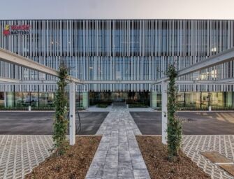 Nuova linea di assemblaggio dei moduli delle batterie per Flash Battery: investimento da 6 milioni di euro