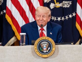 La nuova minaccia di Trump: “Dal primo giugno dazi del 50% per l’Unione europea”