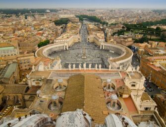 Vaticano, al via il 7 maggio il conclave per eleggere il nuovo papa