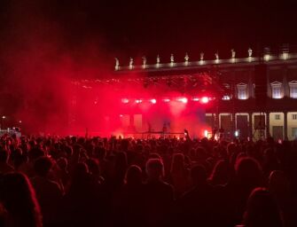 Finissage di Fotografia Europea, gli Ofenbach fanno ballare tutta piazza Martiri