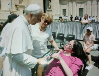 Il prefetto di Reggio Cocciufa e la scrittrice Rita Coruzzi a Roma per incontrare papa Leone XIV