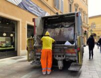 Reggio, la raccolta rifiuti in occasione della festività di Ferragosto