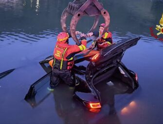 Ventasso. Auto finisce nel lago del Cerreto: tanto spavento ma nessun ferito