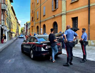 Reggio. Con l’hashish nella “zona rossa” del parco del Popolo: denunciati tre giovani