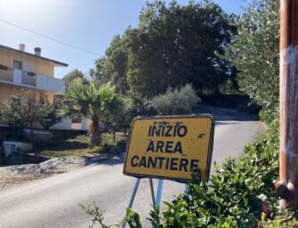 Schiacciato dalle tegole in un cantiere a Selvanizza, grave operaio di 63 anni