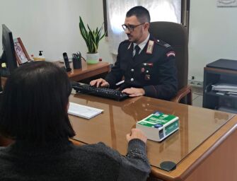 Castelnovo Monti. Perseguita e minaccia donna conosciuta su TikTok: denunciato