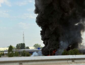 Crespellano. Autocisterna Gpl esce di strada ed esplode, morto l’autista