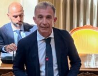 Post su Facebook, la maggioranza contro Reggio Civica: “Il sessismo non va in vacanza”