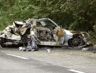 Schianto in tangenziale a Modena, l’auto prende fuoco: giovane morta carbonizzata